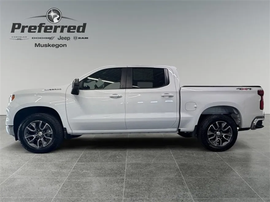 2023 Chevrolet Silverado 1500 LT photo 1