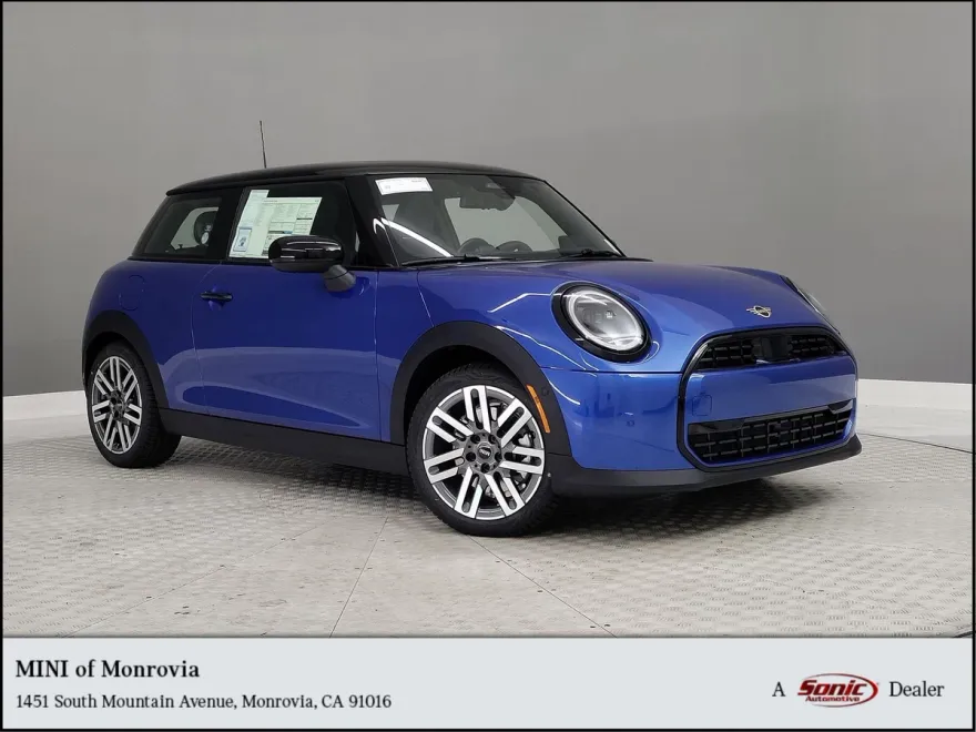 2026 Mini Cooper Signature photo 1