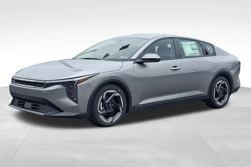 2025 Kia K4 EX photo 1