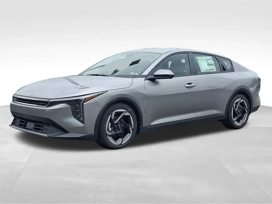 2025 Kia K4 EX photo 1
