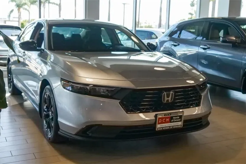 2025 Honda Accord SE photo 1