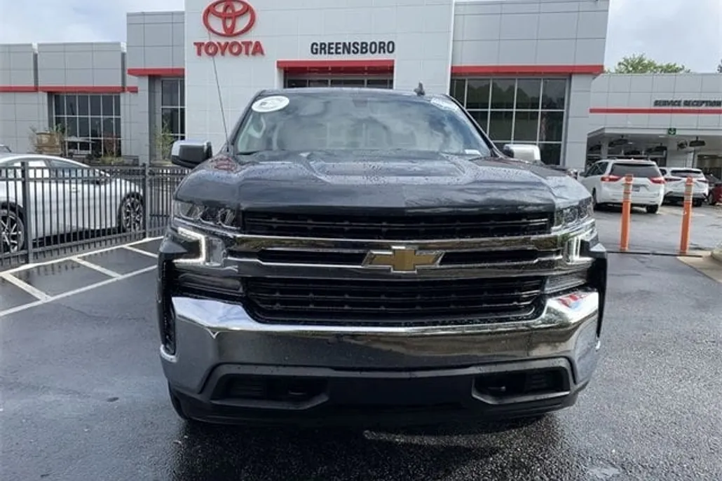 2022 Chevrolet Silverado 1500 LT photo 1