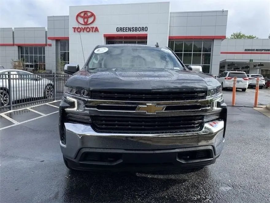 2022 Chevrolet Silverado 1500 LT photo 1
