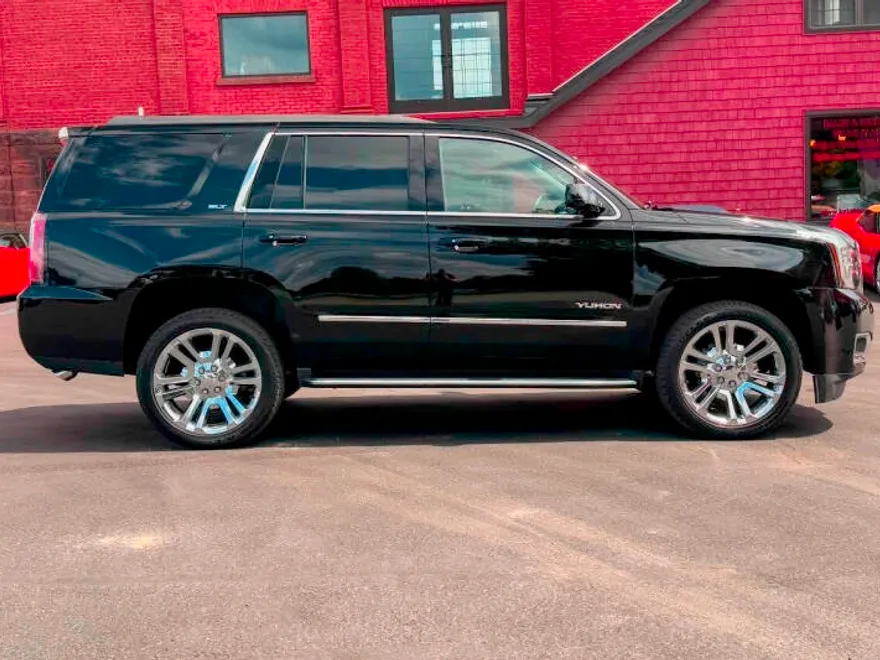 2019 Gmc Yukon SLT photo 1