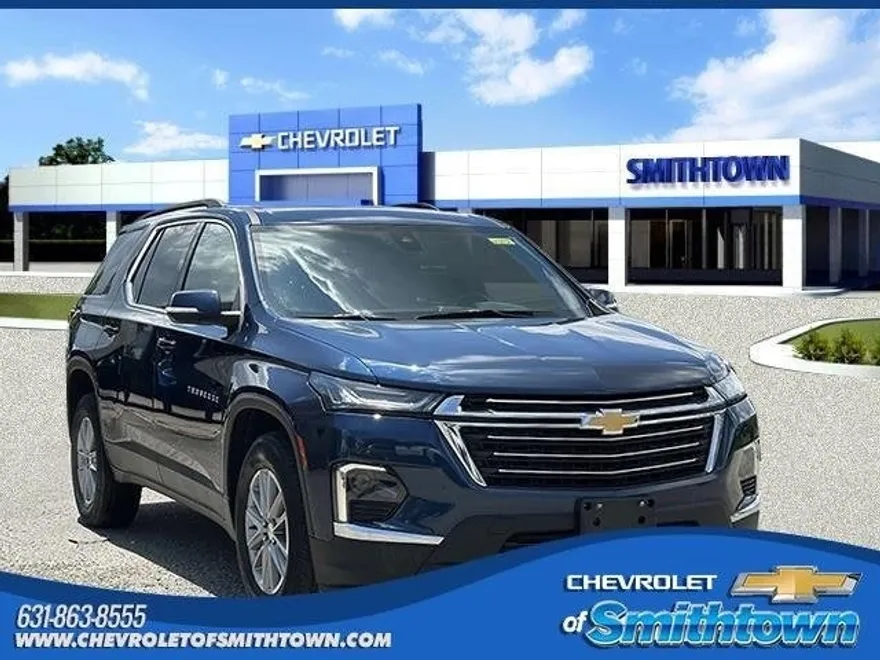 2023 Chevrolet Traverse Cloth photo 1
