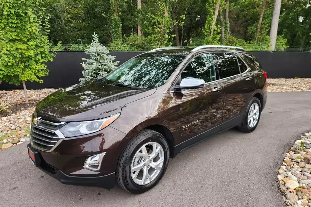 2020 Chevrolet Equinox Premier photo 1