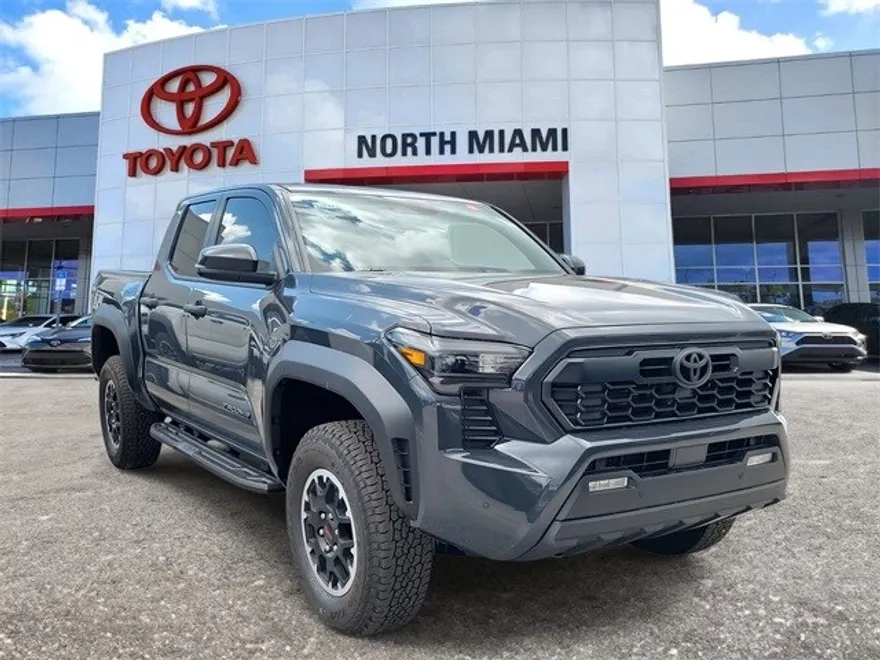 2025 Toyota Tacoma TRD Off-Road photo 1