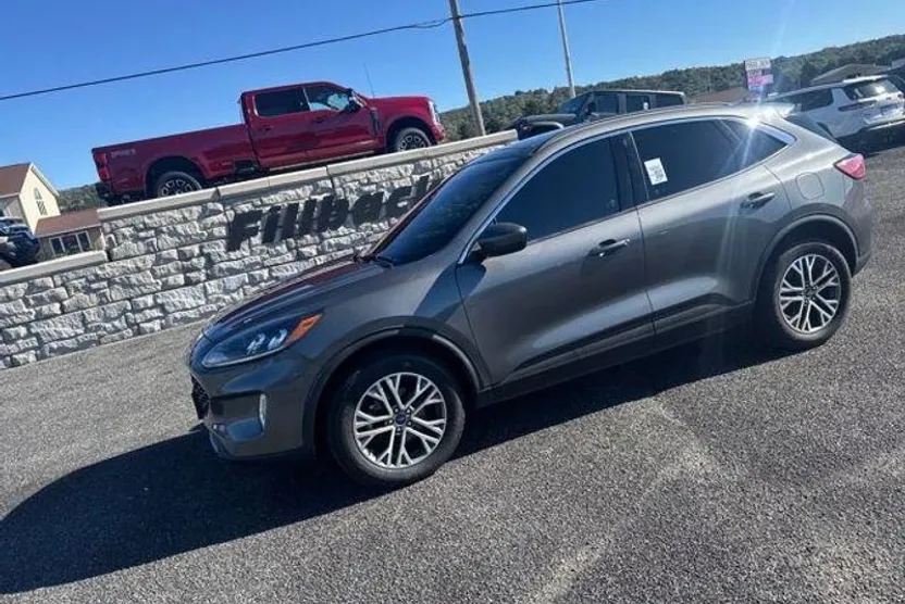 2021 Ford Escape SEL photo 1