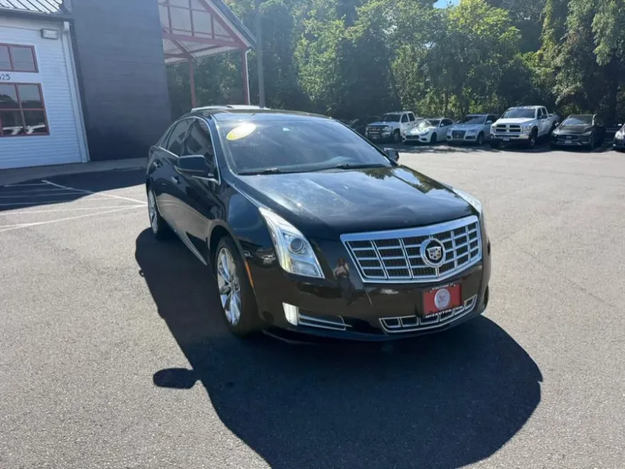 2013 Cadillac XTS Premium photo 2
