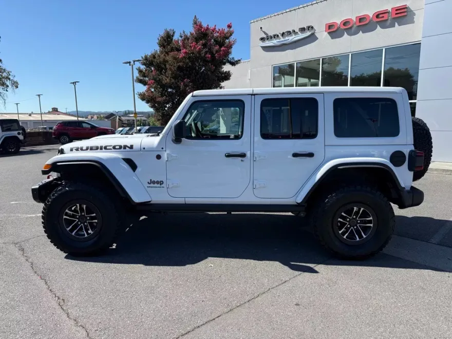 2025 Jeep Wrangler Rubicon High Tide photo 1