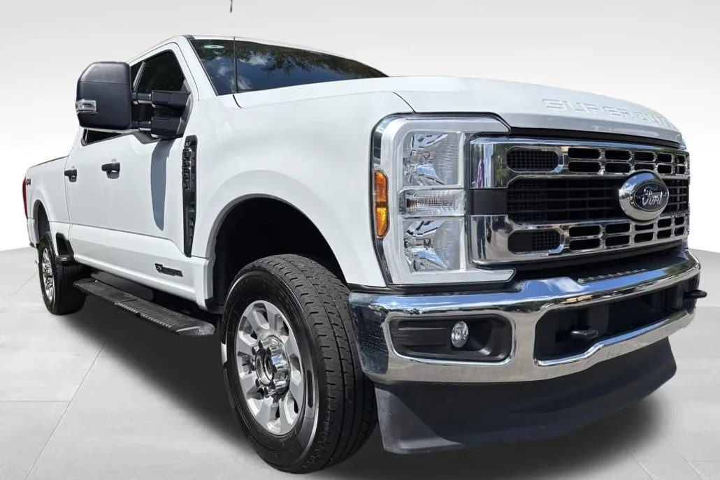 2024 Ford F-250 XLT photo 1