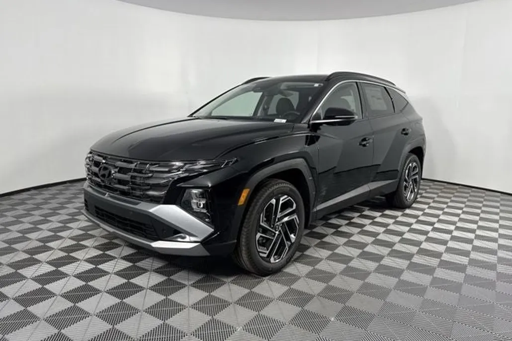 2025 Hyundai Tucson Limited photo 1