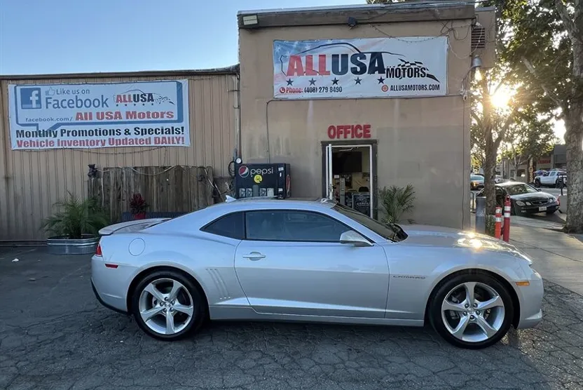 2015 Chevrolet Camaro RS photo 1