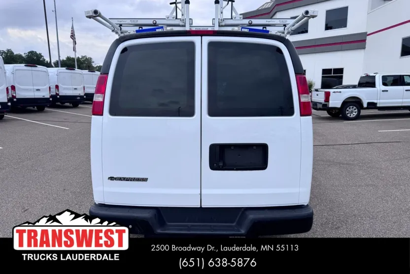 2018 Chevrolet Express 2500 Work Van photo 1