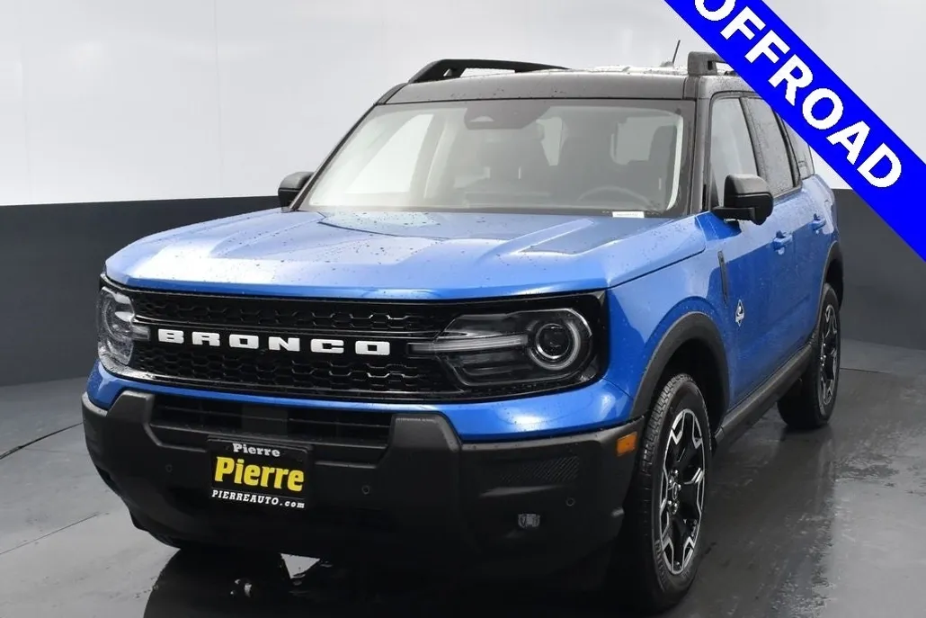 2025 Ford Bronco Sport Outer Banks photo 1