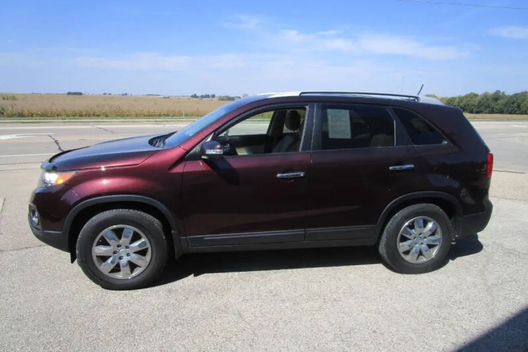 2013 Kia Sorento LX photo 1