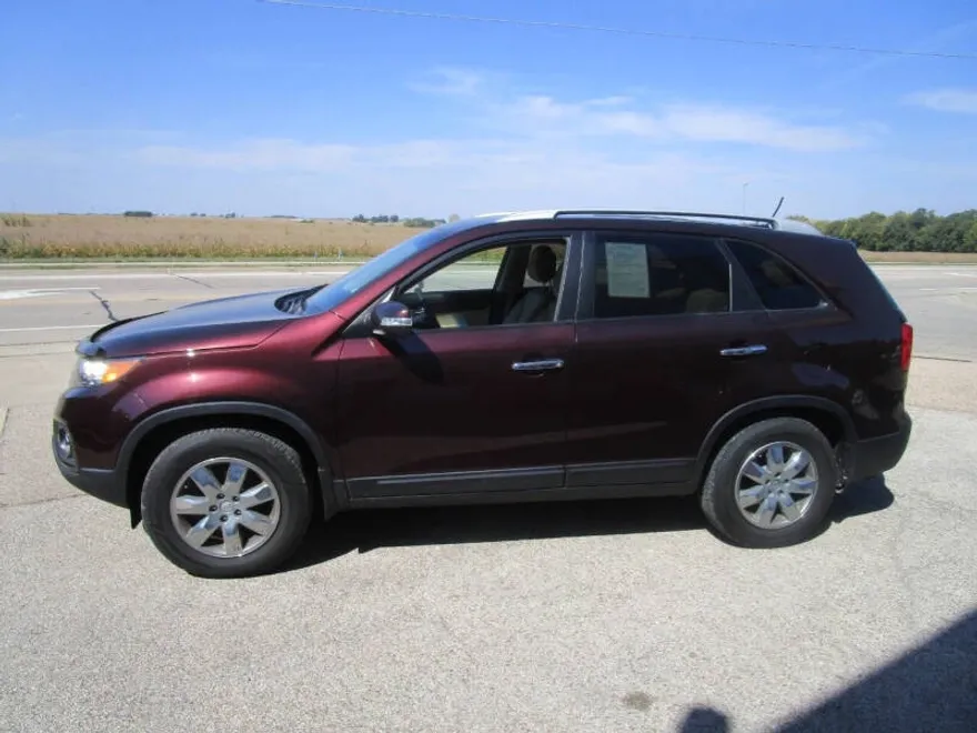 2013 Kia Sorento LX photo 1