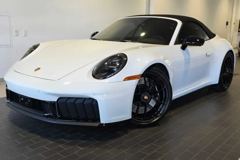 2025 Porsche 911 GTS Cabriolet photo 1