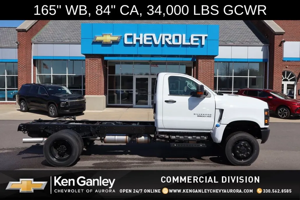 2024 Chevrolet Silverado 5500HD photo 1
