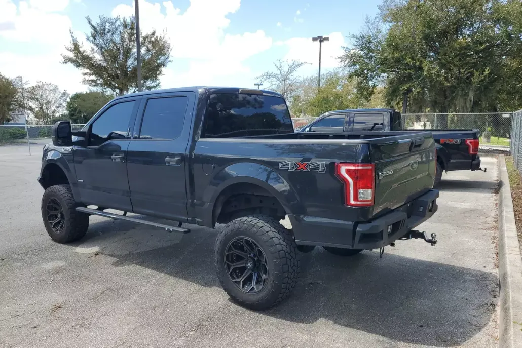 2023 Ford F-150 XLT photo 1