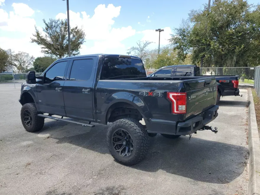 2023 Ford F-150 XLT photo 1