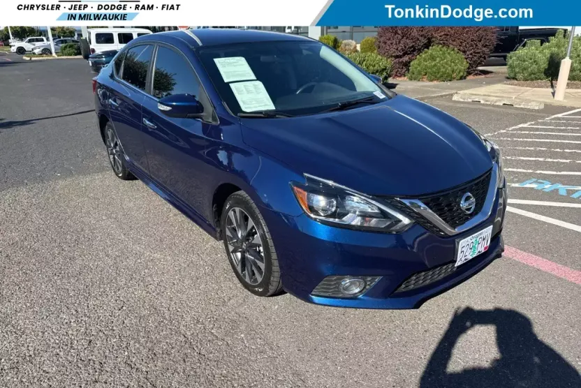 2019 Nissan Sentra SR photo 1