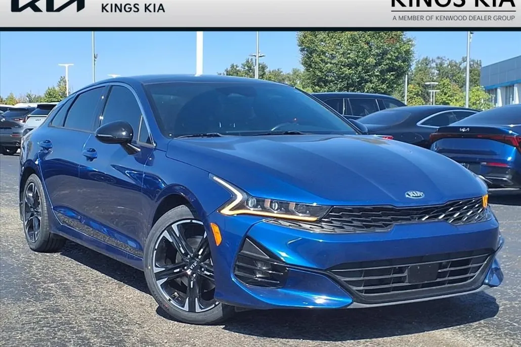 2021 Kia K5 GT-Line photo 1
