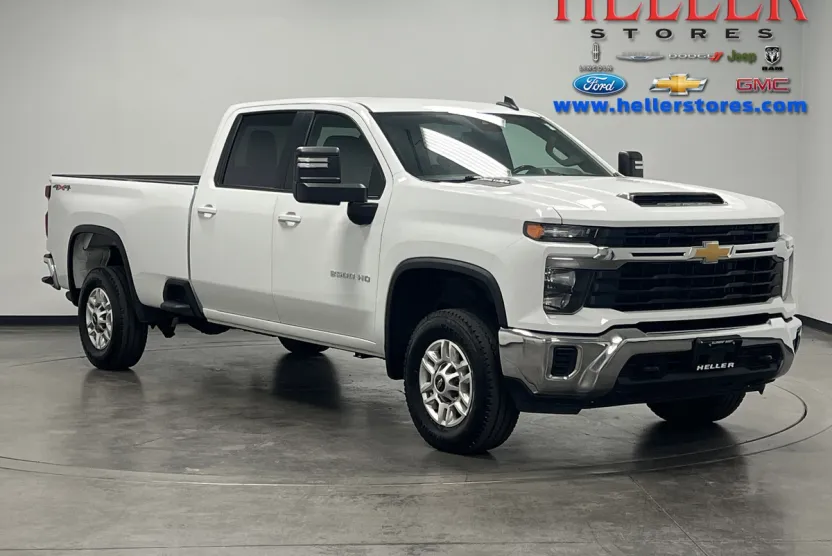 2024 Chevrolet Silverado 2500HD LT photo 1
