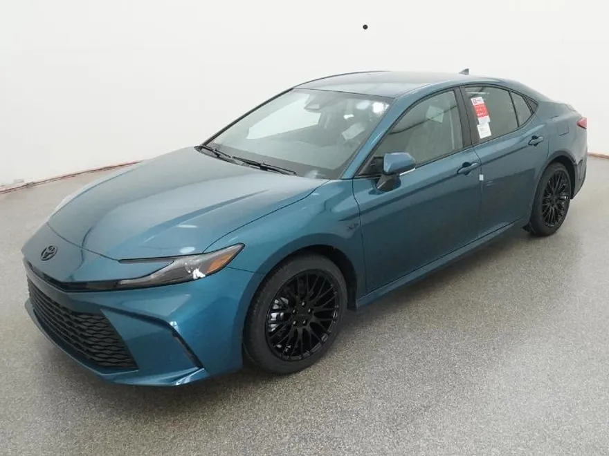 2026 Toyota Camry LE photo 1