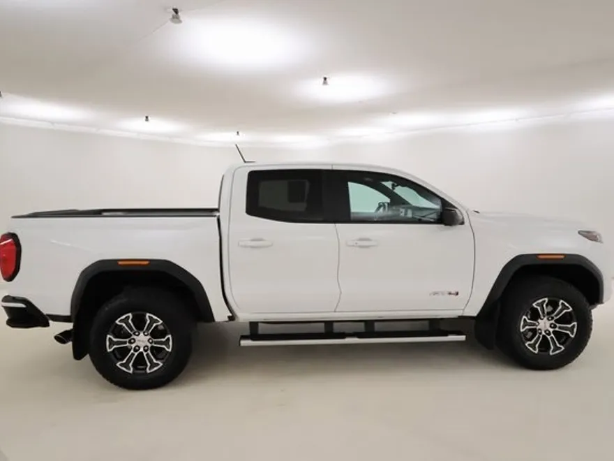 2023 Gmc Canyon AT4 photo 1