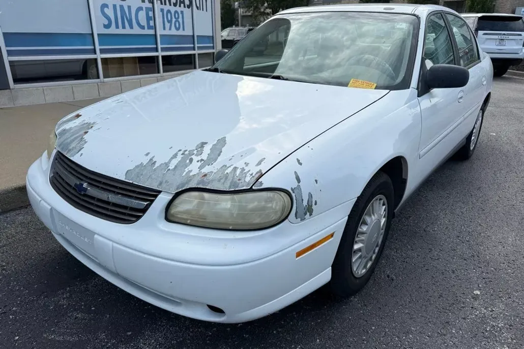 2004 Chevrolet Malibu Base photo 1