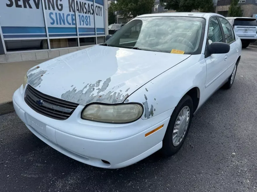 2004 Chevrolet Malibu Base photo 1