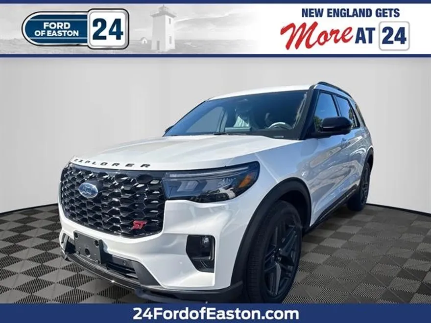 2025 Ford Explorer ST photo 1
