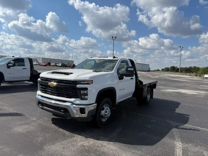 2025 Chevrolet Silverado 3500HD Work Truck photo 1