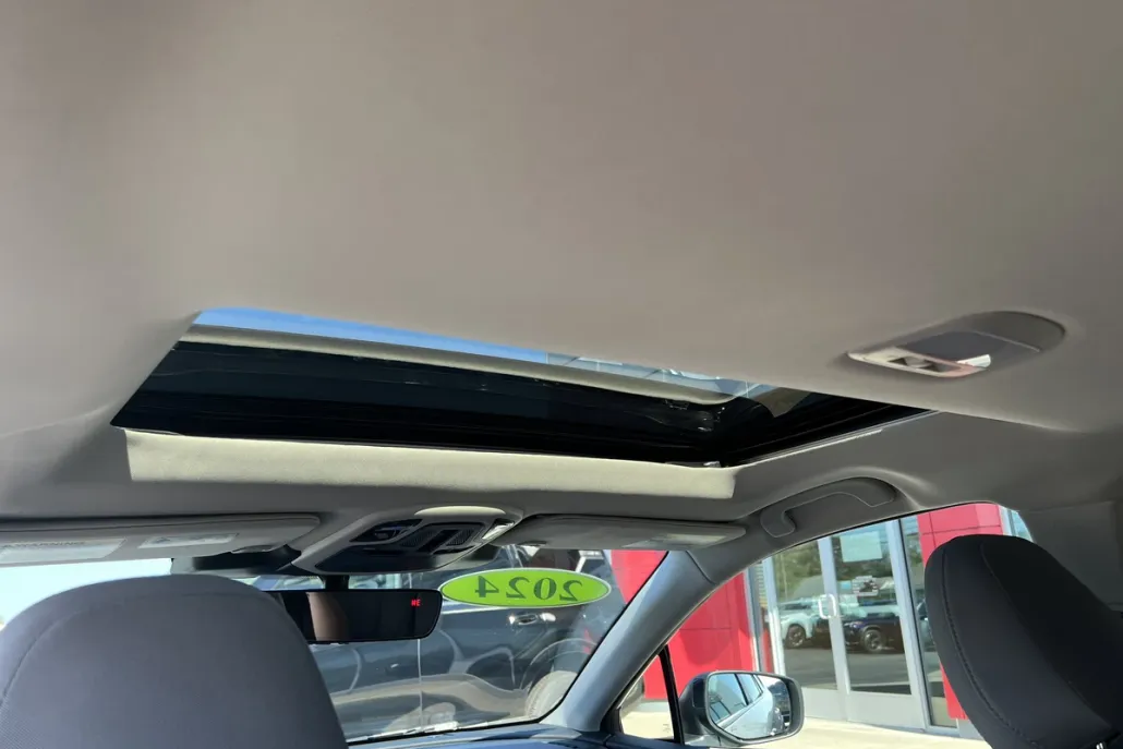 2024 Subaru Outback Premium photo 1