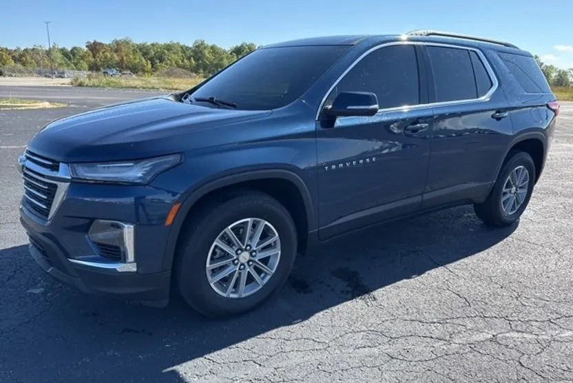 2022 Chevrolet Traverse Cloth photo 1