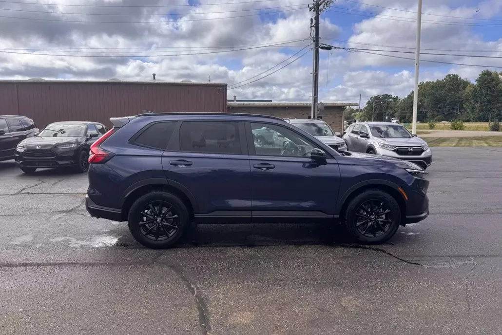 2026 Honda CR-V Hybrid Sport-L photo 1
