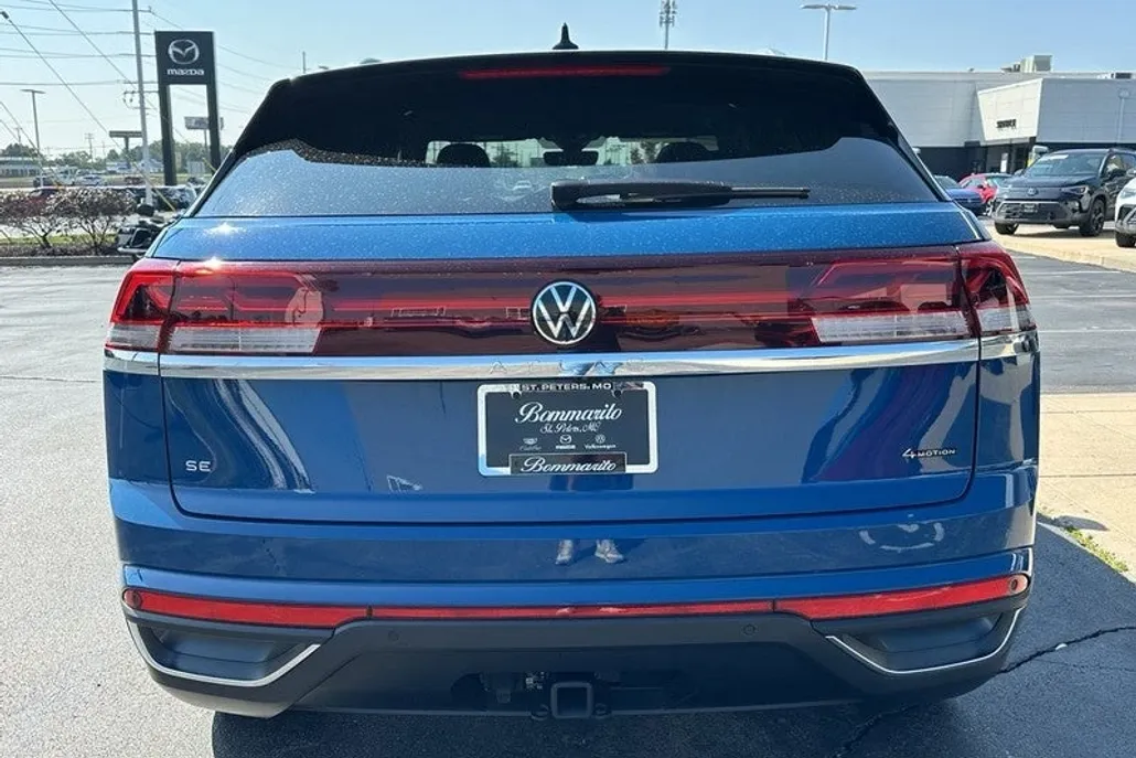 2025 Volkswagen Atlas Cross Sport SE Technology photo 1