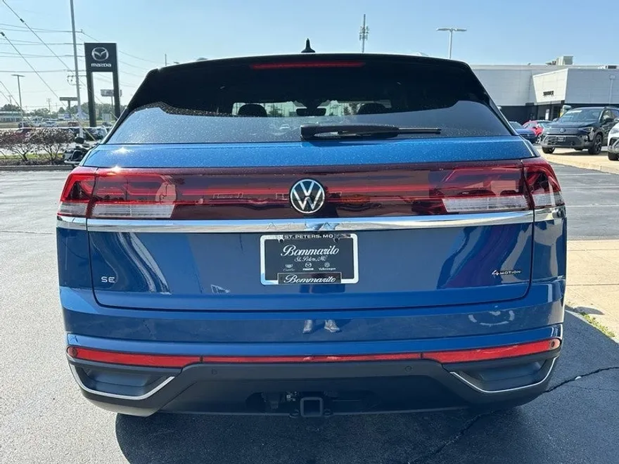 2025 Volkswagen Atlas Cross Sport SE Technology photo 1