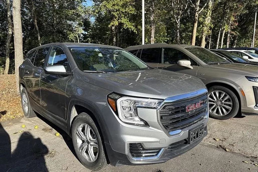 2024 Gmc Terrain SLE photo 1