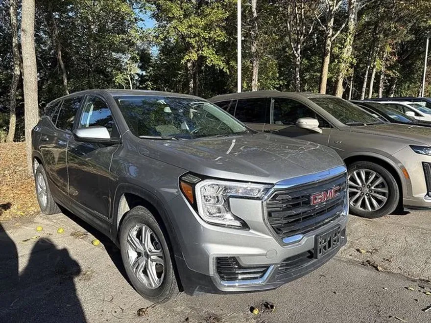 2024 Gmc Terrain SLE photo 1
