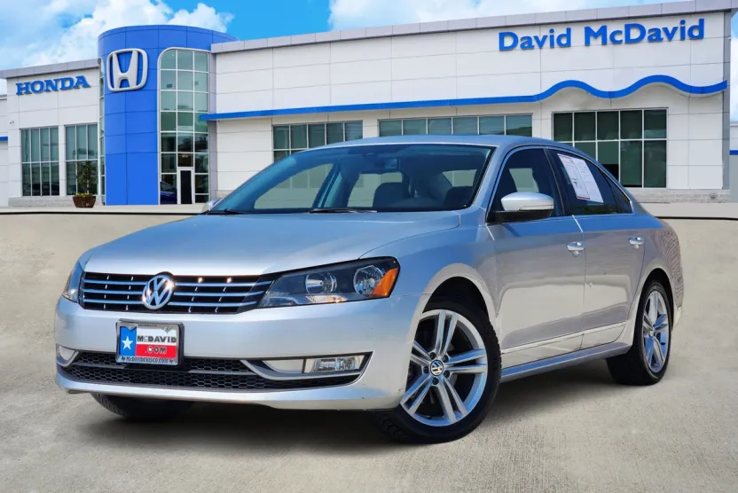 2014 Volkswagen Passat TDI SEL Premium photo 1