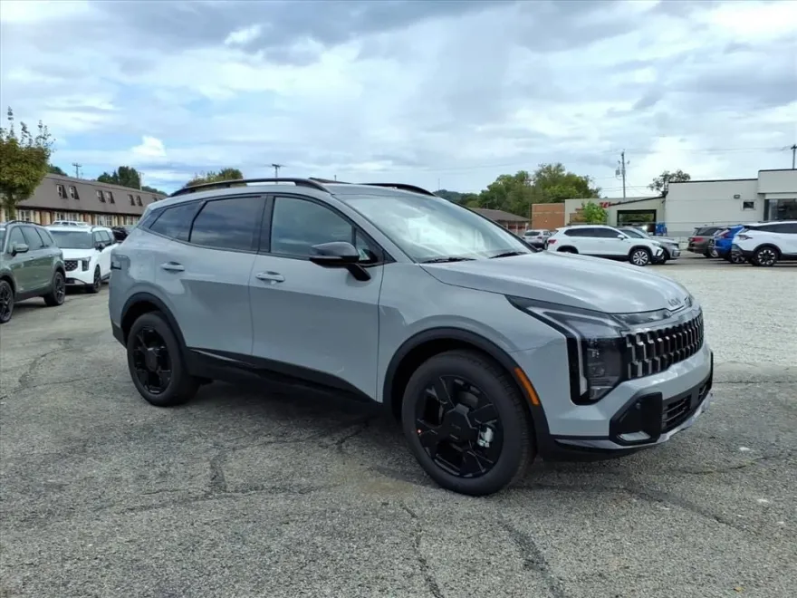 2026 Kia Sportage X-Line photo 1