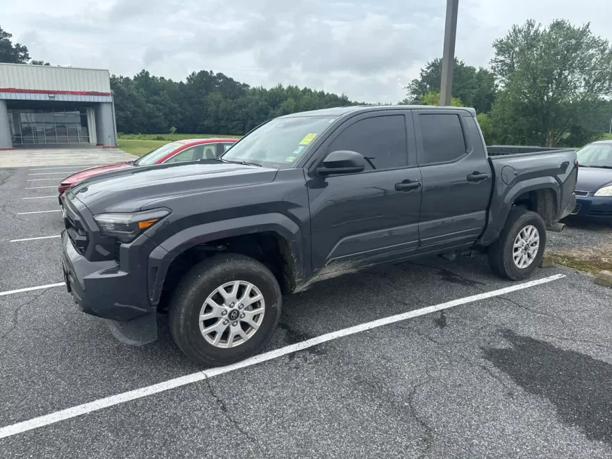 2024 Toyota Tacoma SR Double Cab photo 1