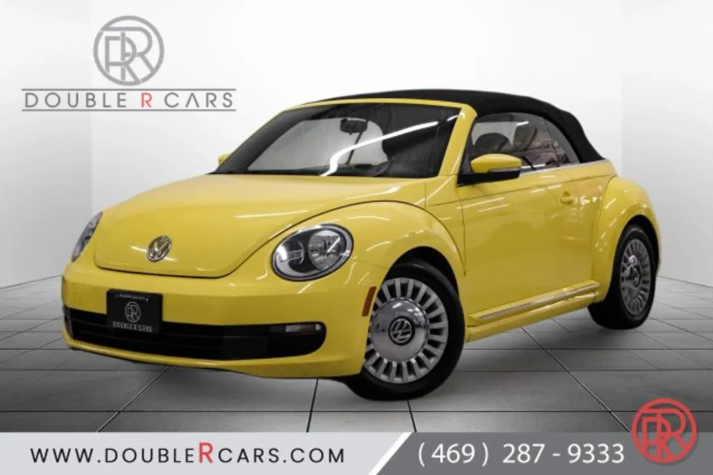 2013 Volkswagen Beetle 2.5L Convertible photo 1