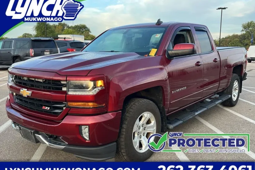 2017 Chevrolet Silverado 1500 LT photo 1