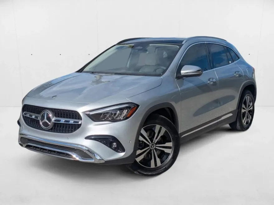 2025 Mercedes Benz GLA 250 4MATIC photo 1