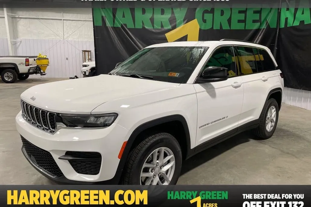 2025 Jeep Grand Cherokee Laredo photo 1