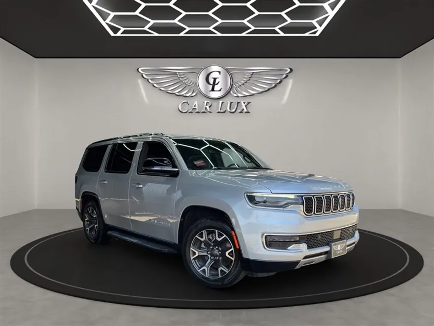 2023 Jeep Wagoneer Series III photo 1