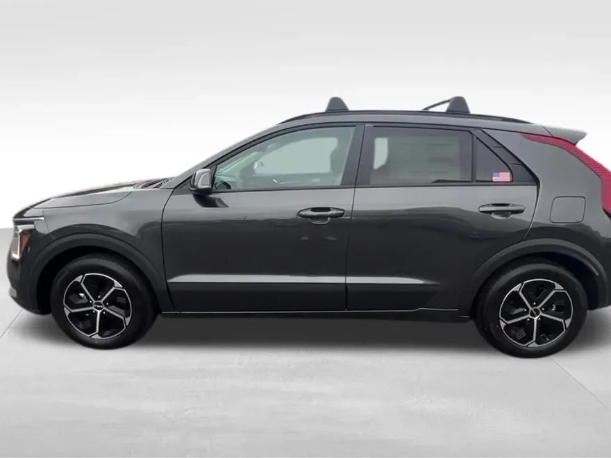 2025 Kia Niro EX photo 1